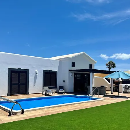 Amura Vila *