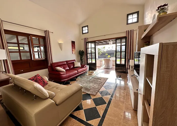 Amura فيلة بلايا بلانكا